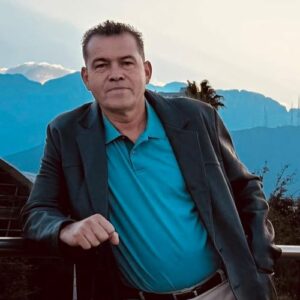 Picture of Alejandro Flores